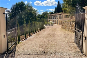maison à la vente -   83440  CALLIAN, surface 198 m2 vente maison - UBI452772161